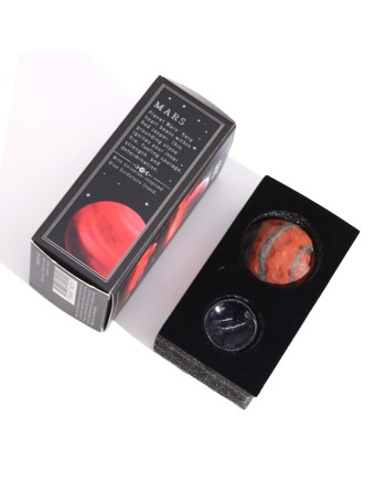 Jaspe Rouge Planet sur un Sola Goldstone Stand - 40mm (support 30x15mm)