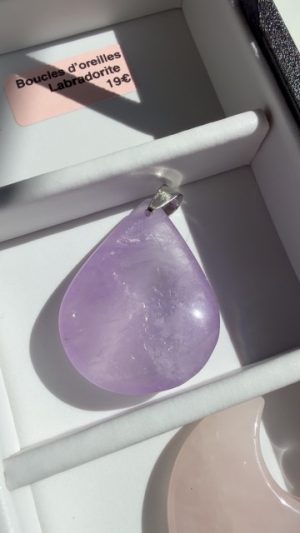 Pendentif pierre plate goutte améthyste AA