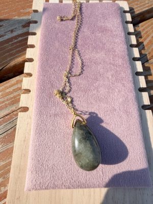 Pendentif goutte sautoir labradorite A
