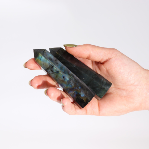 Précommande – Points de labradorite de Madagascar (environ 63-93g 80-90mmx 25 mm)